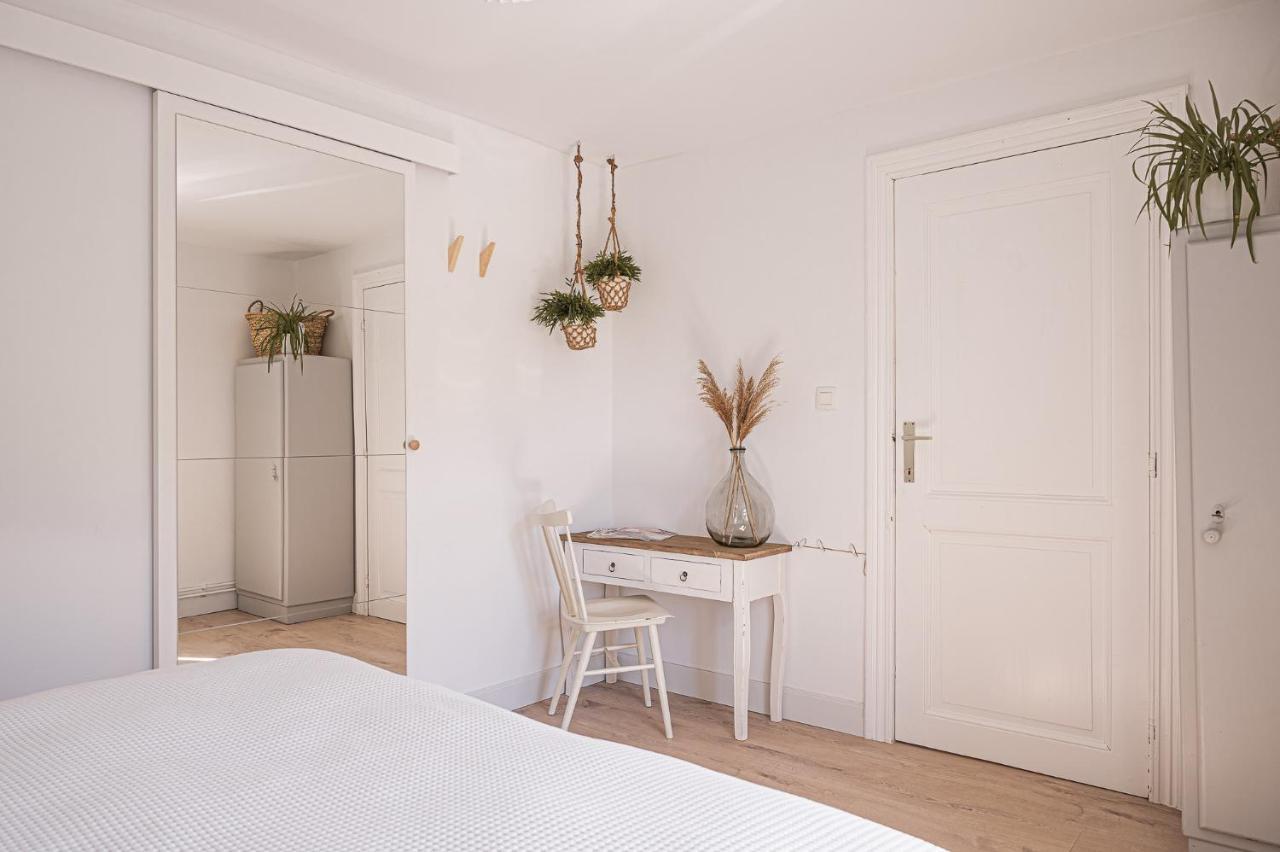 デュルビュイ Cent Trente Bed & Breakfast エクステリア 写真