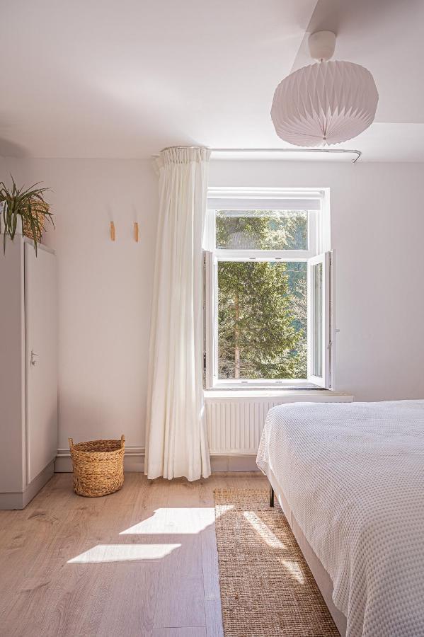 デュルビュイ Cent Trente Bed & Breakfast エクステリア 写真